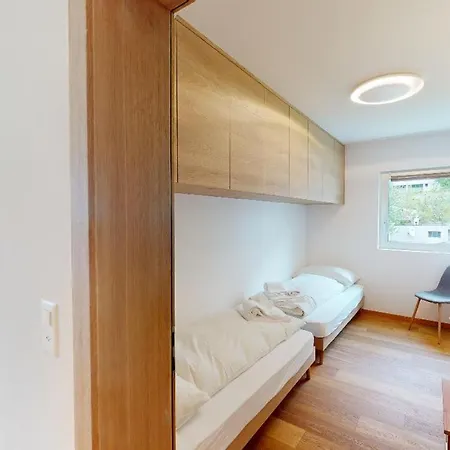 Laret Sur Via דירה פונטרסינה