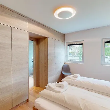 Laret Sur Via Lägenhet